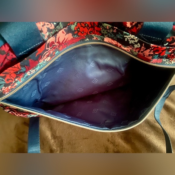 Vera Bradley Triple Slim Laptop Case Cabbage Rose Cabernet - Picture 3 of 11